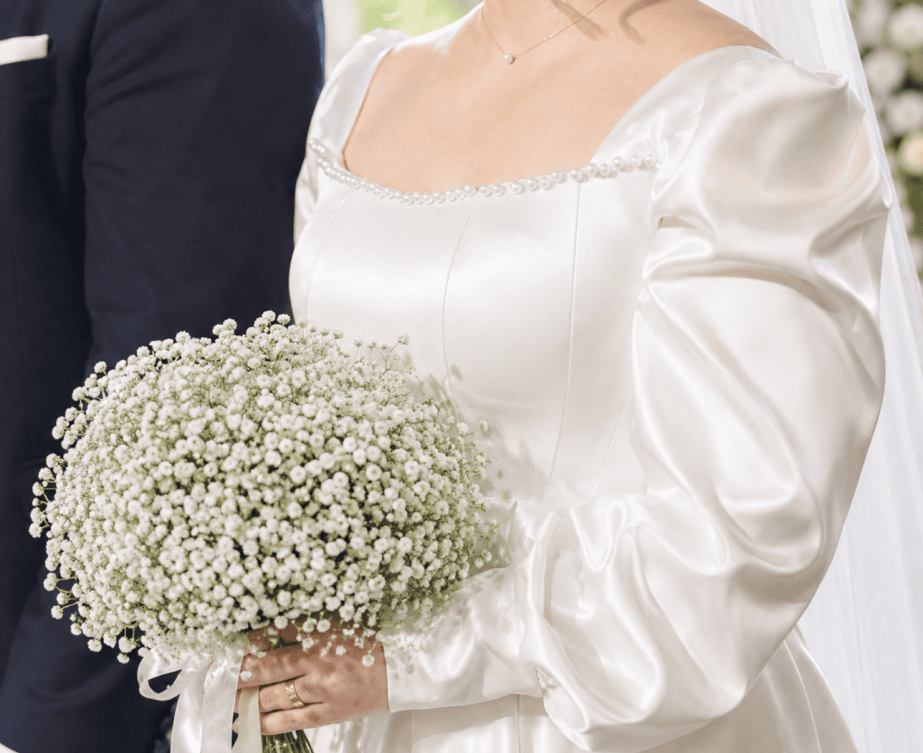 Buchet de mireasă din gypsophila, floarea-miresei, atelier floral Iași
